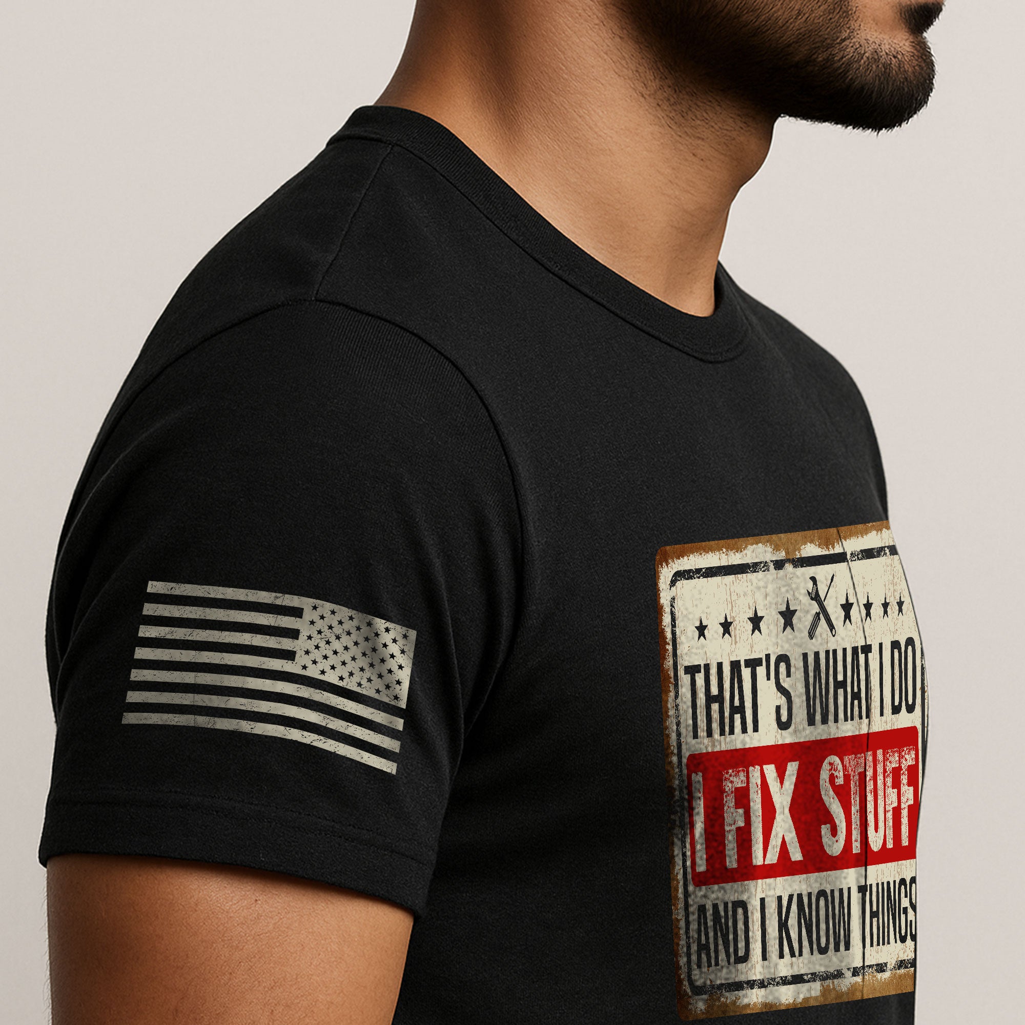 Men Vintage License Plate Graphic T-Shirt I Fix Stuff And I Know Things Sign Tee