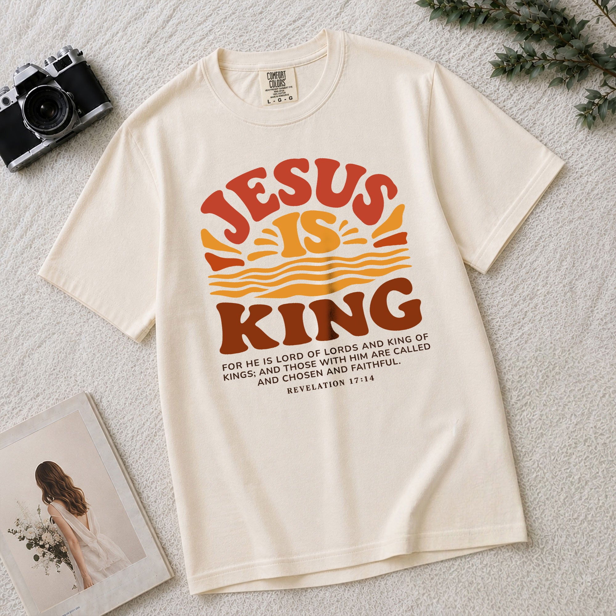 Jesus Is King Retro Sunset Waves Revelation 17 14 Graphic Christian T Shirt Women - Rust Field Wear
