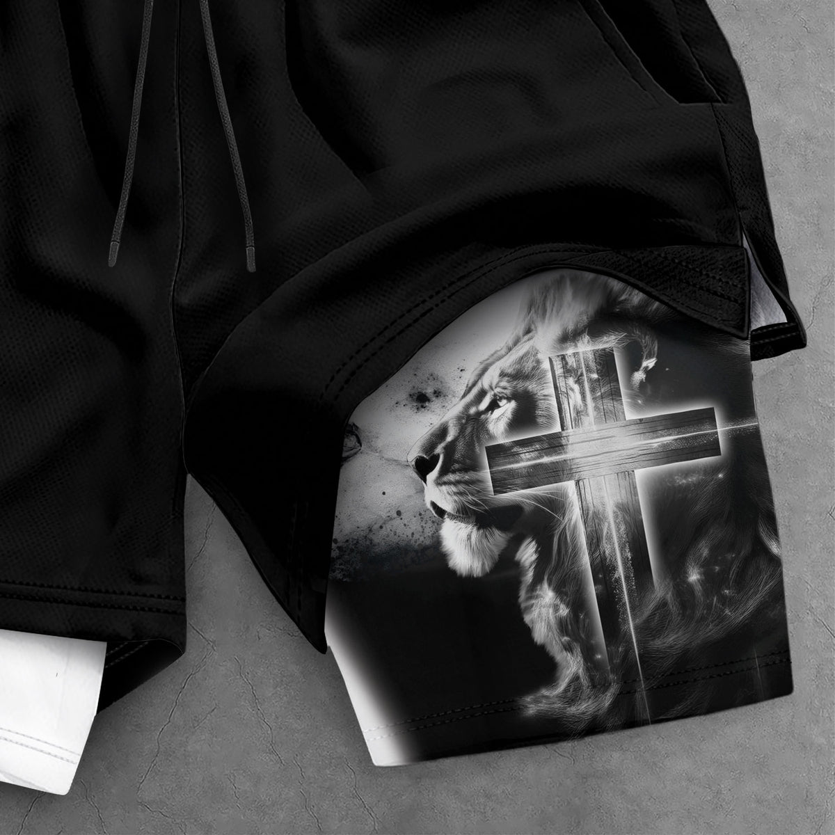 Joshua 1:9 Christian Gym Shorts for Men Lion Cross Bible Verse - Rust Field Wear