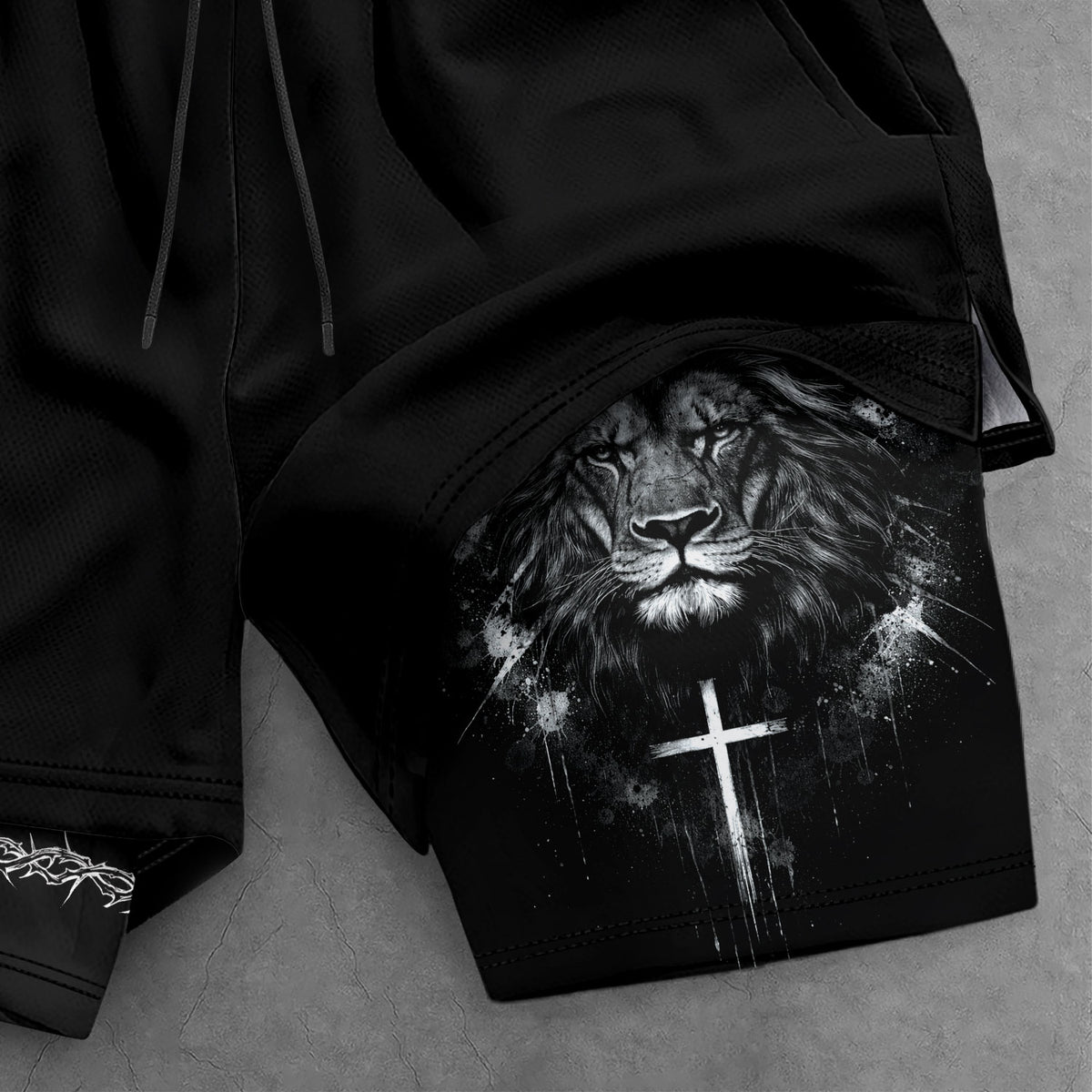 Joshua 1:9 Christian Men Gym Shorts Lion of Judah Athletic Activewear Gear - Rust Field Wear