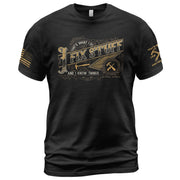 Vintage Filigree Quote Men T-Shirt I Fix Stuff And I Know Things Graphic Hammer Tee