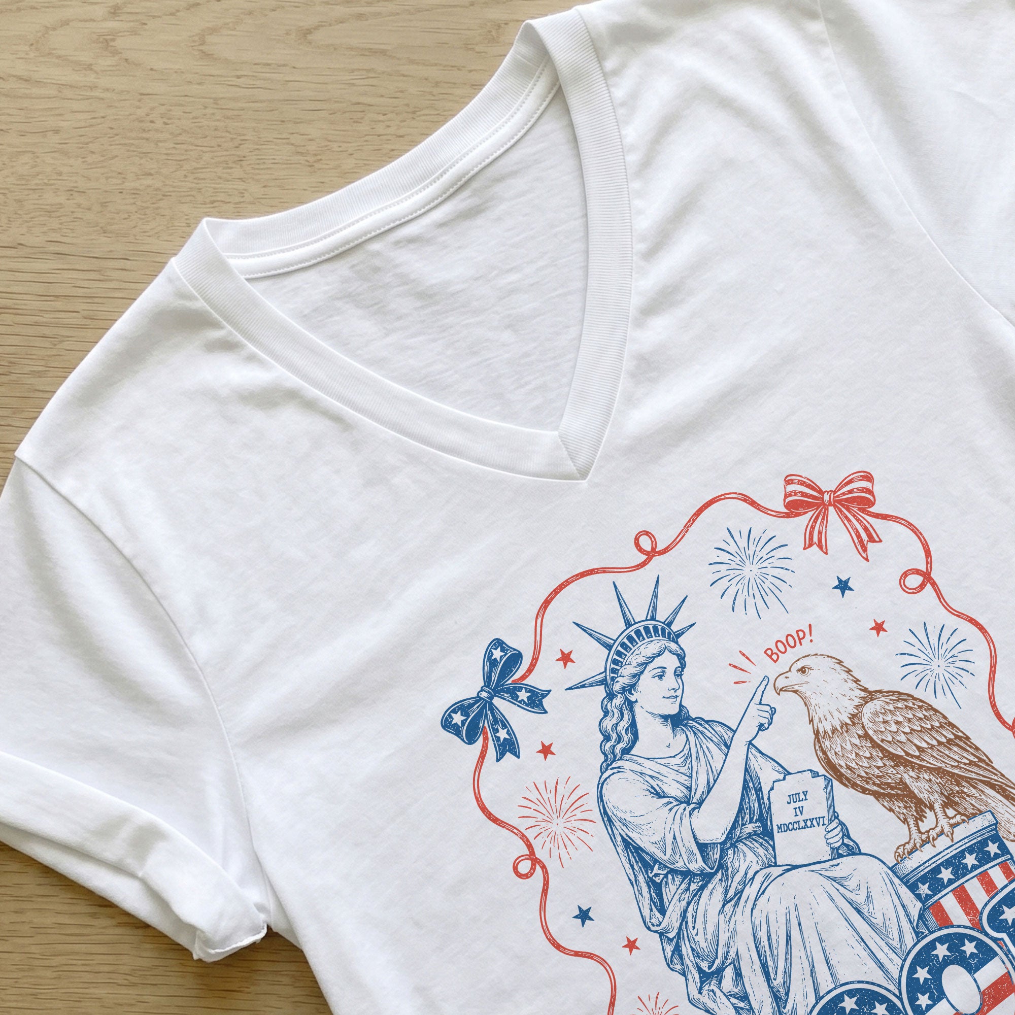 Boop Statue of Liberty V-Neck T-Shirt Women Patriotic Vintage Americana Graphic Tee