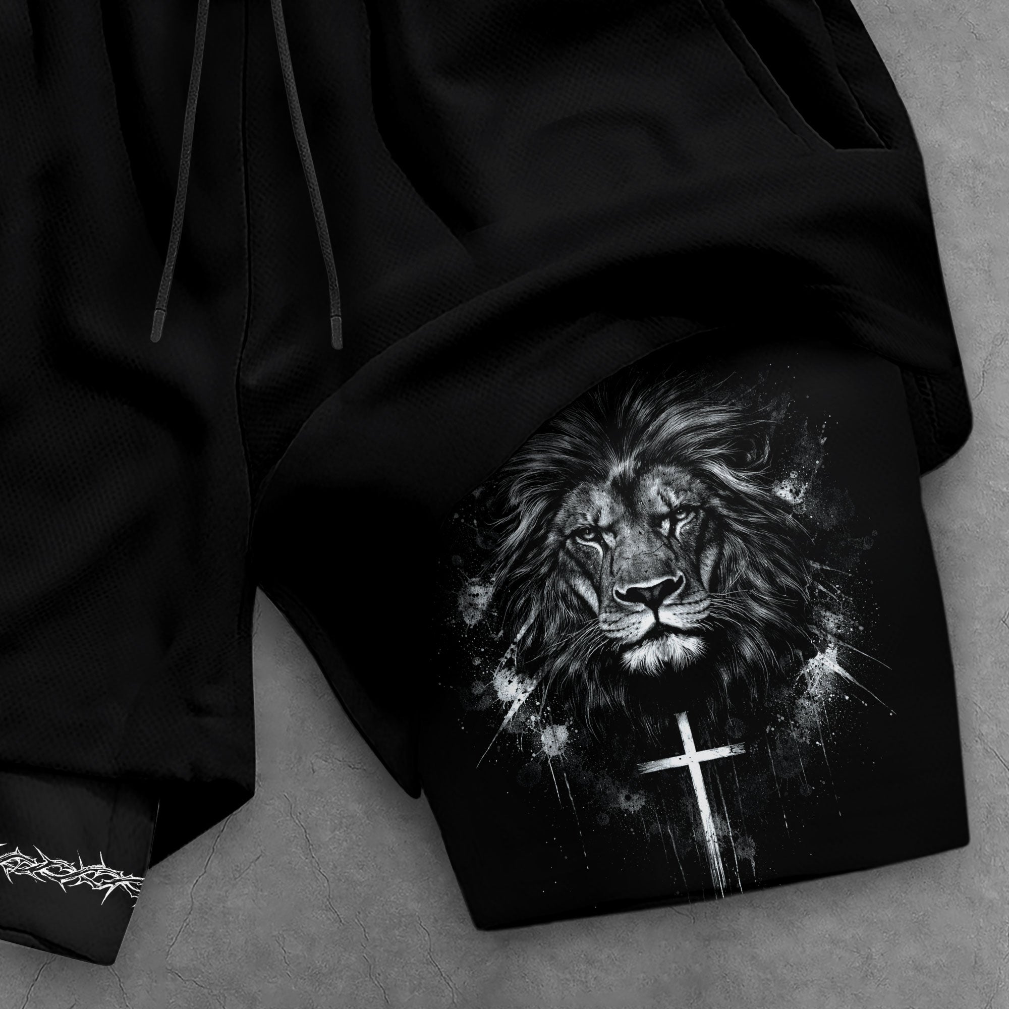 Joshua 1:9 Christian Men Gym Shorts Lion of Judah Athletic Activewear Gear